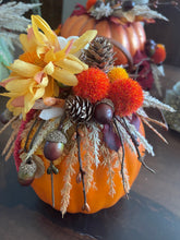 Load image into Gallery viewer, Rustic Pumpkin