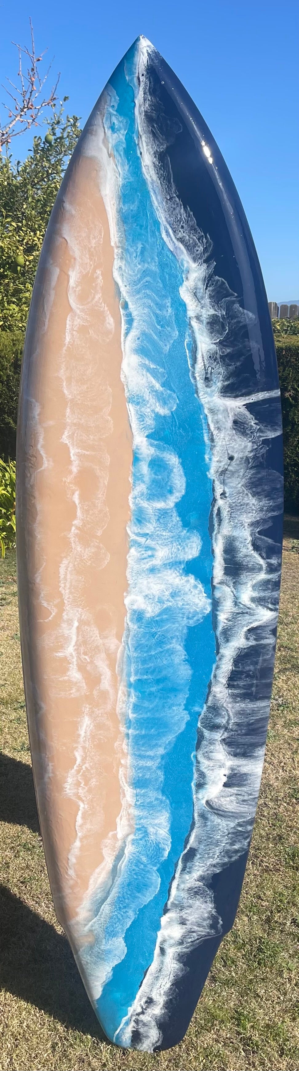 Ocean pour resin surfboard