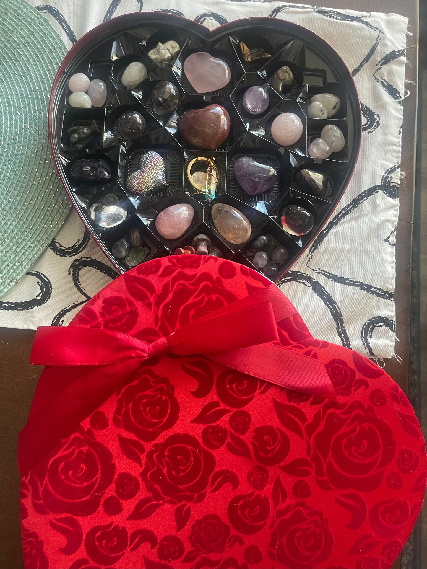 Crystal filled Heart box