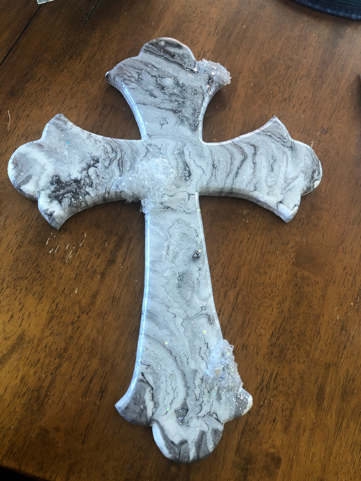Clear quartz resin cross