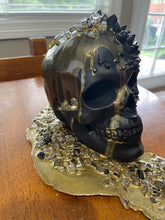 Load image into Gallery viewer, Black skull with crystals